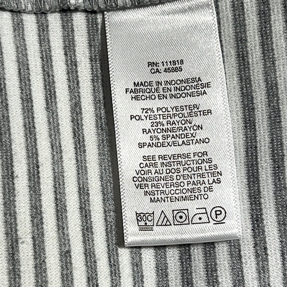 MICHAEL MICHAEL KORS || Mini A-Line Stripe Skirt. Sz. 10 - Picture 6 of 7